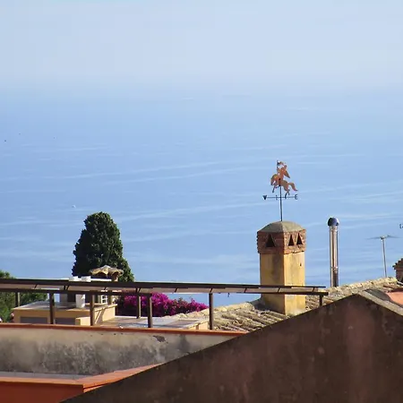 Arche Apartament *