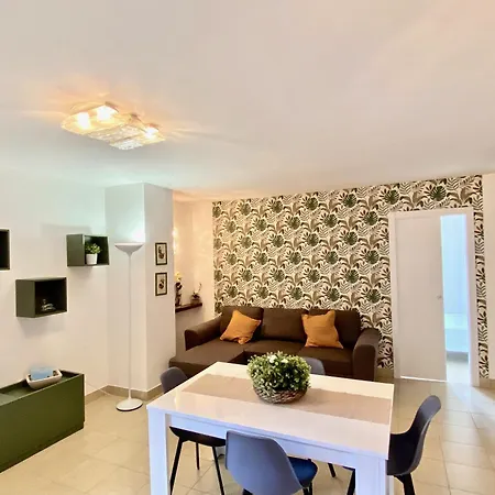 Apartament Arche *